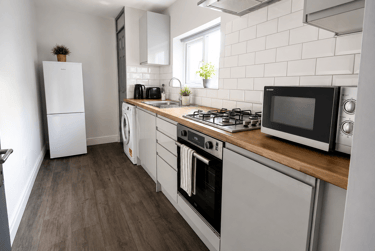 2 bed house, High Street, Langley Moor, Durham, DH78JW - Image 3