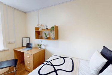 Bronze Non Ensuite at Garth Heads, Off Melbourne Street, City Centre, Newcastle, NE12JE - Image 3