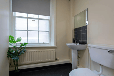 Silver Non Ensuite at Garth Heads, Off Melbourne Street, City Centre, Newcastle, NE12JE - Image 9