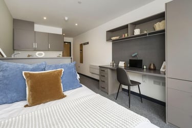 Silver Studio at Icon House, Registry Street, City Centre, Stoke, ST41JP - Image 1