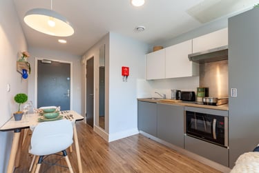 Premium Gold Studio - Image 5