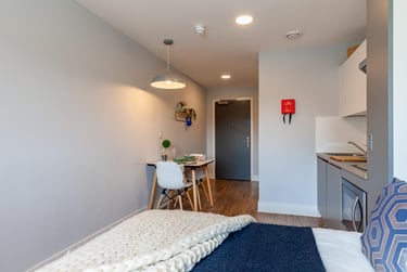 Premium Gold Studio - Image 8