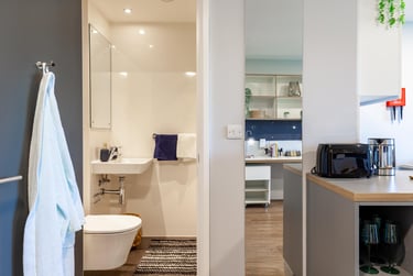 Luxury Gold Studio - Image 4