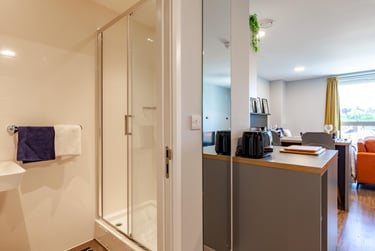 Luxury Gold Studio - Image 6