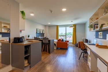 Luxury Gold Studio - Image 8
