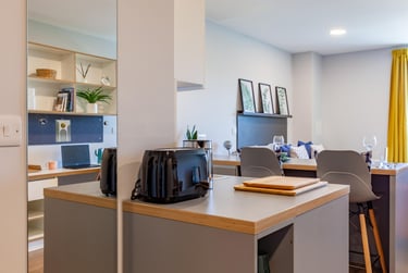 Luxury Gold Studio - Image 20