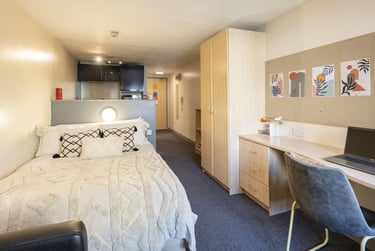 Classic Studio at Studio 58, Dighton Street, Kingsdown, Bristol, BS28AL - Image 1