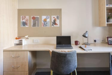 Classic Studio at Studio 58, Dighton Street, Kingsdown, Bristol, BS28AL - Image 3