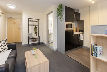 Premium Studio at Studio 58, Dighton Street, Kingsdown, Bristol, BS28AL - Image 3