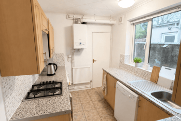 3 bed house, Leopold Street, City Centre, Loughborough, LE115DL - Image 2