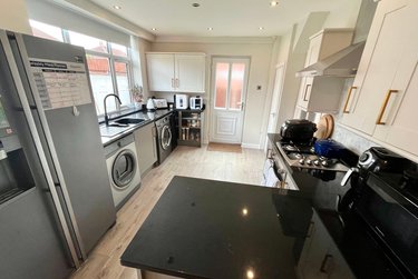 3 bed house, Alder Hill Grove, Meanwood, Leeds, LS72PT - Image 3