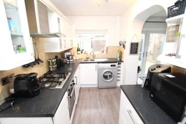 2 bed house, 18b Lichfield Mount, Undercliffe, Bradford, BD21NX - Image 3