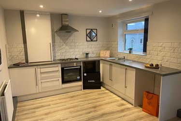 2 bed flat, Kendal Bank, Woodhouse, Leeds, LS31NR - Image 1