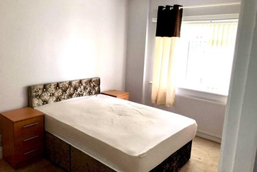 2 bed flat, Sandringham Crescent, Moortown, Leeds, LS178DE - Image 4
