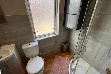 1 bed house, Room 2, 86 Hough Lane, Bramley, Leeds, LS133PT - Image 4