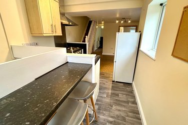 2 bed flat, 29c Heslington Road, Fishergate, York, YO105AR - Image 2