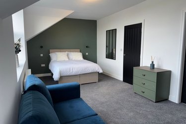 1 bed house, Room 8, 28 Dragon Parade, Cookridge, Leeds, HG15DA - Image 1