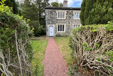 1 bed house, Tudor Cottage, Moortown, Leeds, LS178AW - Image 9