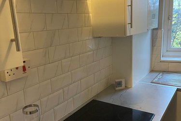 1 bed flat, 170 Austhorpe Road, Harehills, Leeds, LS158EF - Image 1