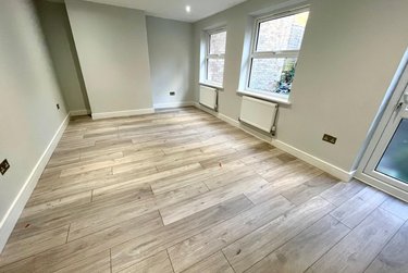 3 bed house, Brendon Avenue, City Centre, Luton, LU29LH - Image 2