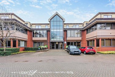 1 bed flat, Weyside Park, Catteshall Lane, Godalming, Guildford, GU71DE - Image 8