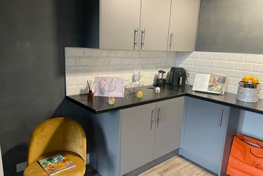 2 bed flat, Halton, Harehills, Leeds, LS157SB - Image 1