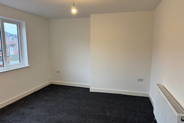 3 bed house, Brook Crescent, Quinton, Birmingham, DY99BE - Image 2