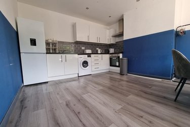 3 bed house, Woodside Terrace, Burley, Leeds, LS42QT - Image 9