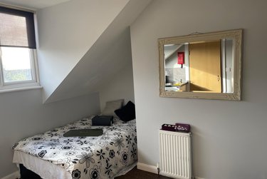 1 bed studio, STUDIO 4, 3a Irwin Approach, Harehills, Leeds, LS150DW - Image 1