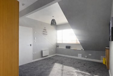 1 bed flat, Austhorpe Road, Harehills, Leeds, LS158EJ - Image 4