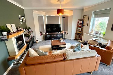 2 bed flat, Olympian Court, Layerthorpe, York, YO103UE - Image 1