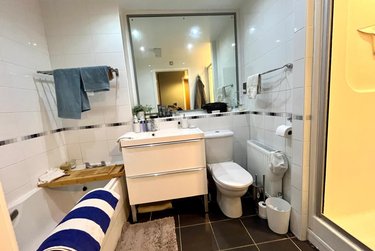 2 bed flat, Olympian Court, Layerthorpe, York, YO103UE - Image 5