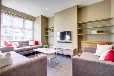 6 bed house, Hessle Terrace, Hyde Park, Leeds, LS61EQ - Image 1