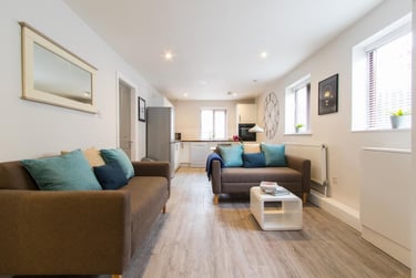 3 bed flat, Victoria Road, Hyde Park, Leeds, LS61PD - Image 8