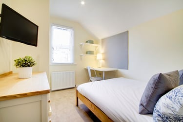 6 bed house, Kimbolton Avenue, Radford, Nottingham, NG71PT - Image 8