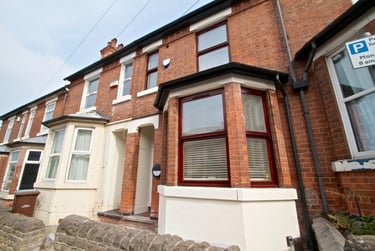 6 bed house, Kimbolton Avenue, Radford, Nottingham, NG71PT - Image 2