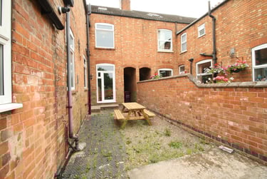 6 bed house, Park Road, Shelthorpe, Loughborough, LE112HH - Image 11