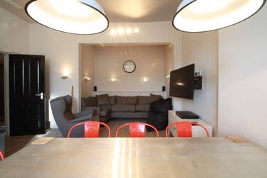 7 bed house, Woodsley Road, Woodhouse, Leeds, LS29LZ - Image 5