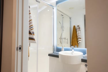 En-suite Bronze Plus - Image 3
