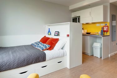 Studio classic plus at Merchant Studios, 6 Havannah Street, City Centre, Glasgow, G40AJ - Image 2