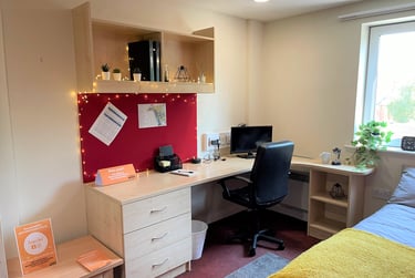 Ensuite silver - Image 1