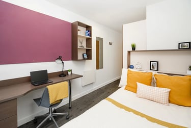 Ensuite Gold - Image 1