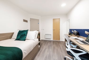 Two Bed Apartment - Image 1