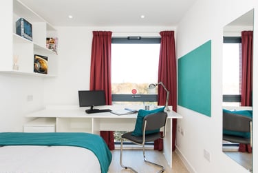 En-suite bronze at Vincent Place, Vincent's Walk, City Centre, Southampton, SO141JY - Image 1