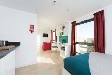 Studio silver plus city view at Vincent Place, Vincent's Walk, City Centre, Southampton, SO141JY - Image 6