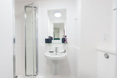 Two bedroom apartment silver at Vincent Place, Vincent's Walk, City Centre, Southampton, SO141JY - Image 8