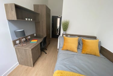 Ensuite Bronze - Image 1