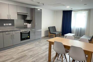 Ensuite silver - Image 5