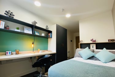 Ensuite Gold at St Mungo's, 200 St James Road, City Centre, Glasgow, G40NT - Image 1