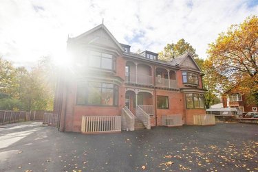 1 bed flat, 359 Wilbraham Road, Whalley Range, Manchester, M168NP - Image 2